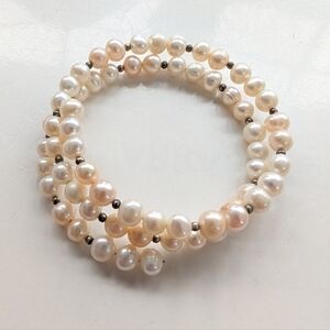 Vintage Classic White Cream Freshwater Pearl Memory Wire Adjustable Bracelet